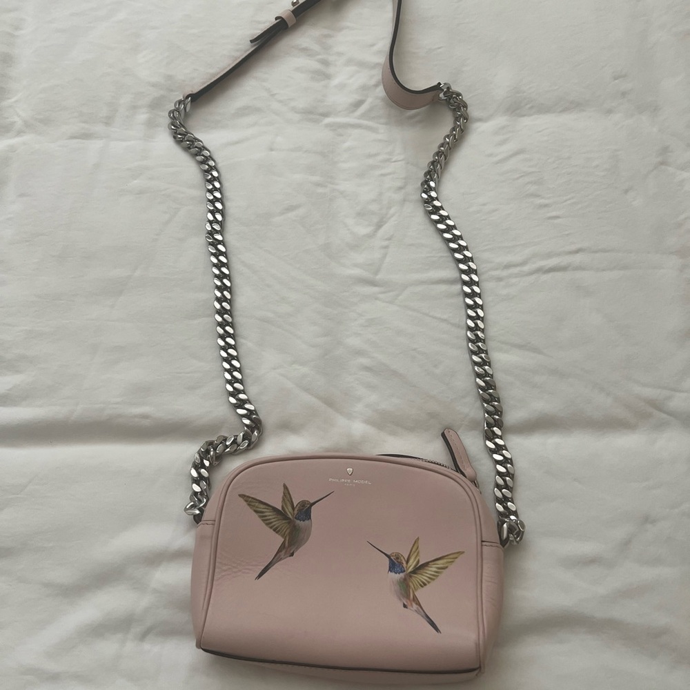 Elegant Pink Crossbody Bag with Hummingbirds and Silver Chain